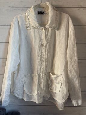 BODIL White Linen Top
